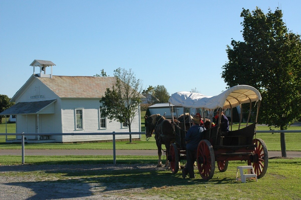 do amish pay taxes